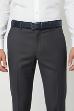Load image into Gallery viewer, Belt Lifestyle Shot
